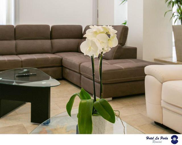 Hotel La Perla Rimini Ngoại thất bức ảnh